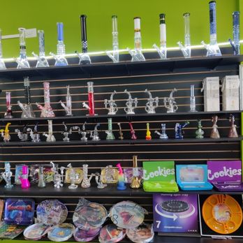 CHI CITY SMOKE SHOP - Updated June 2026 - 48 Photos - 325 W Irving Park Rd, Wood Dale, Illinois - Vape Shops - Phone Number