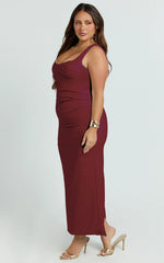Benita Midi Dress - Scoop Neck Ruched Fitted Dress in Wine