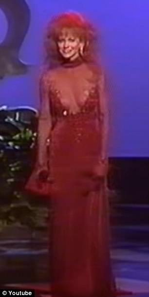 Reba McEntire at ACM Awards in same red dress she wore 25 years ago