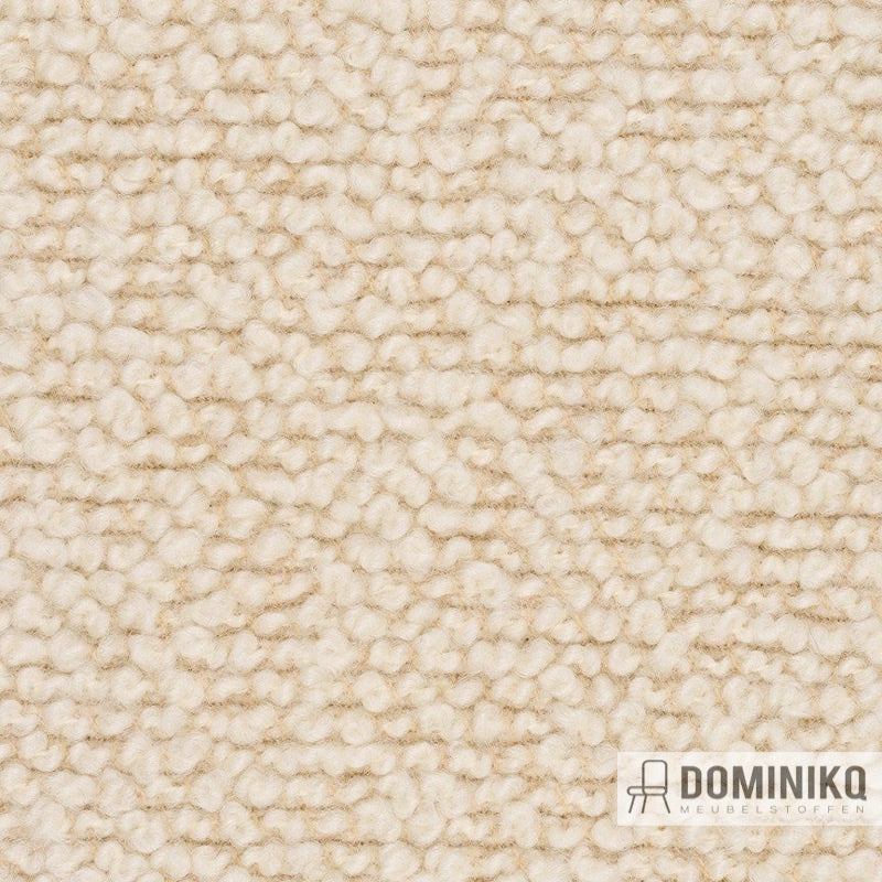 Bute Fabrics Storr CF774 Eggshell bouclé meubelstof, wolgehalte 97%, stevige geweven stof met dikke lussen, veilig en comfortabel.