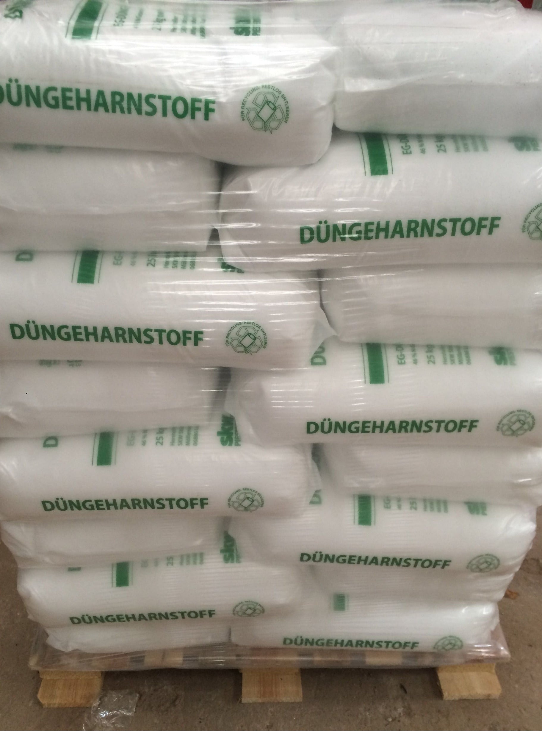 100 kg Harnstoff Dünger mit 46 % N Stickstoffdünger für alle Pflanzen