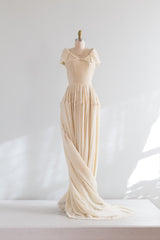 Sublime 1940's Ivory Silk Velvet Wedding Gown / Small