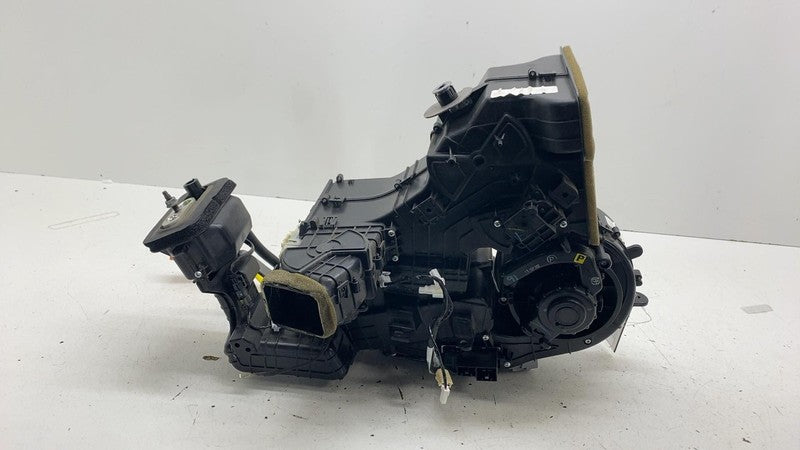 ⭕ 2022 Rivian EDV-700 Amazon Van HVAC AC Climate Heater Housing Box Bl