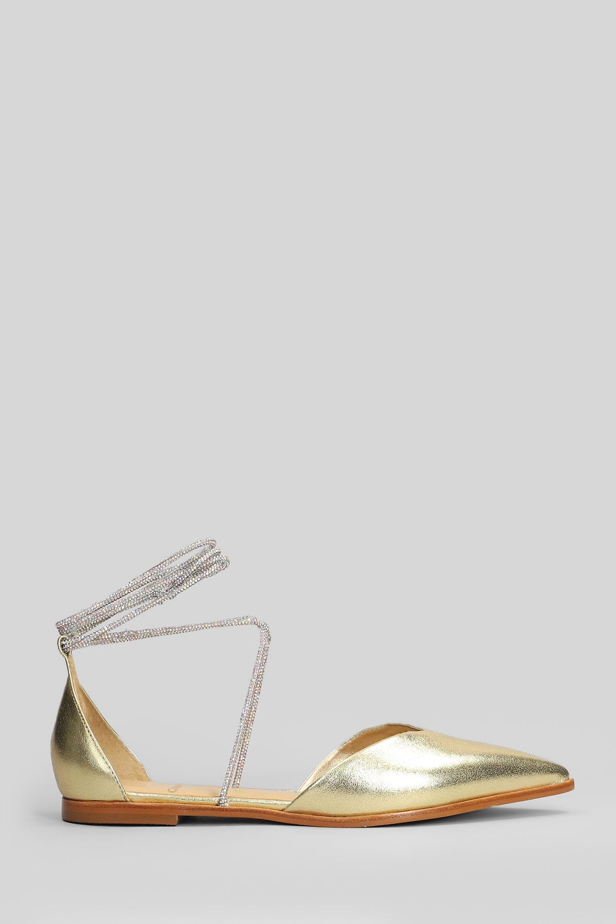 Ballet flats in gold leather