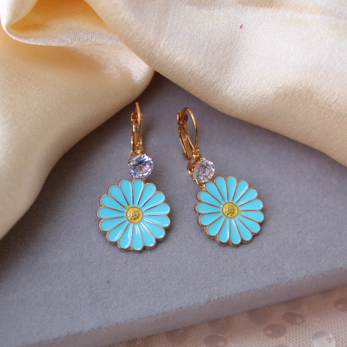 Blooming Sky Blue Daisy Flower Earrings