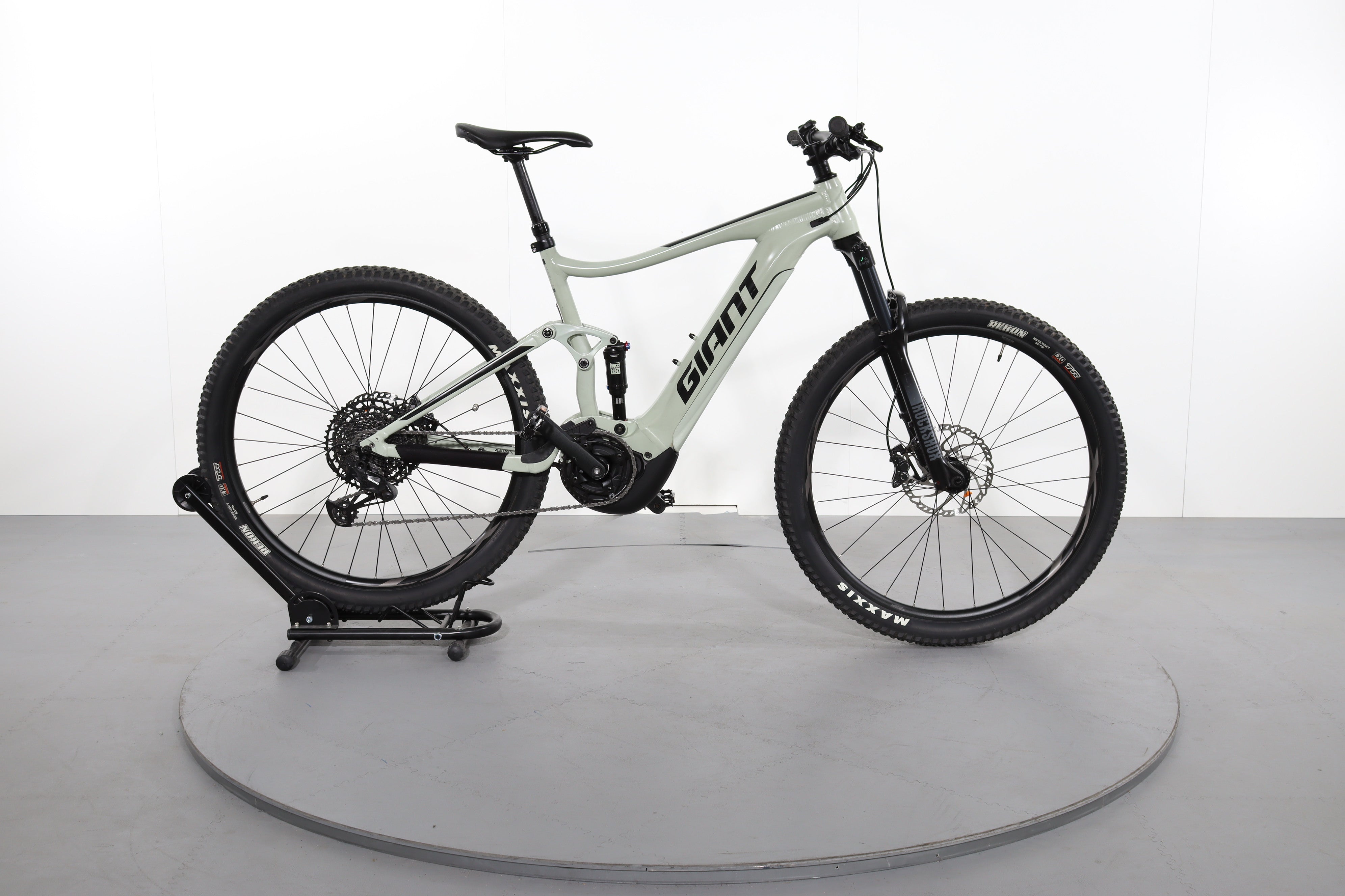 Giant Stance E+1