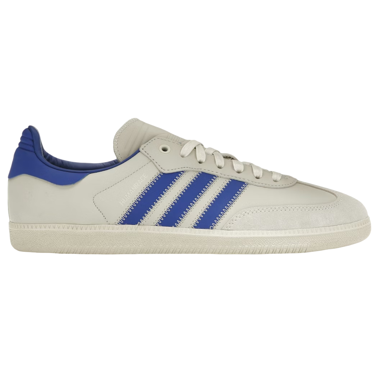 Adidas Samba Humanrace Navy Aluminum sneakers i vinklet profil med marineblå læderoverdel, matchende snørebånd og karakteristisk gummisål