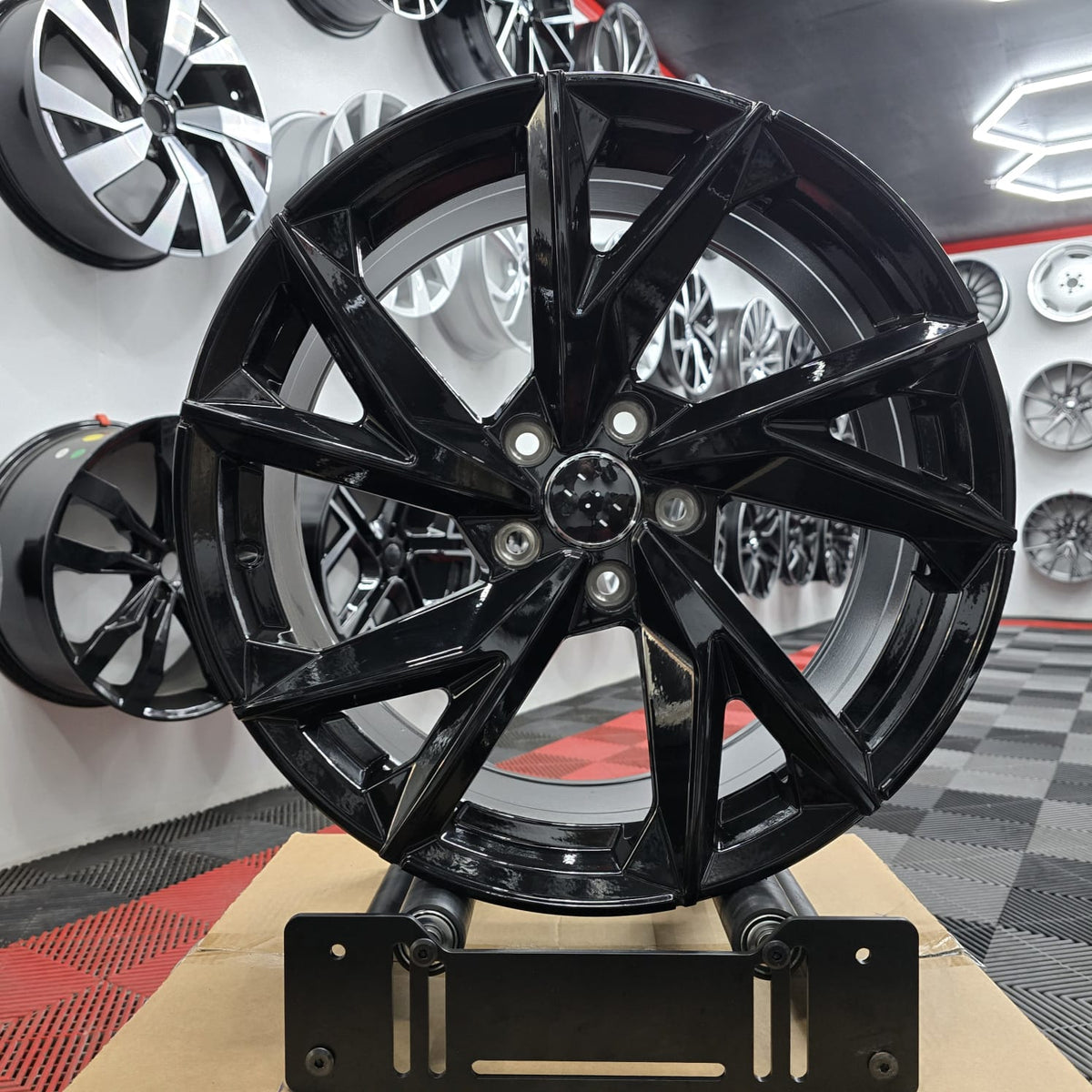 18" Audi d5491 Style Alloy Wheels Full Gloss Black