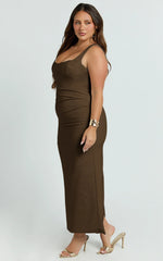 Benita Midi Dress - Scoop Neck Ruched Fitted Dress in Chocolate