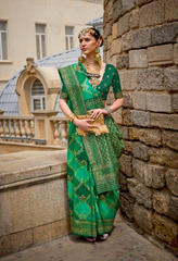 Banarasi Silk Saree With Green Diamond Palettes
