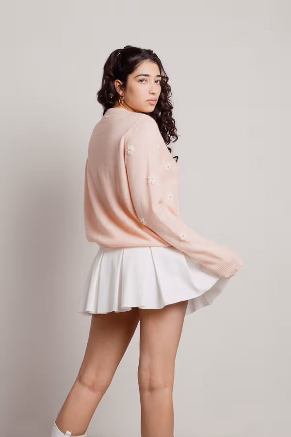 Hop Around Daisy Floral Sweater - Pink