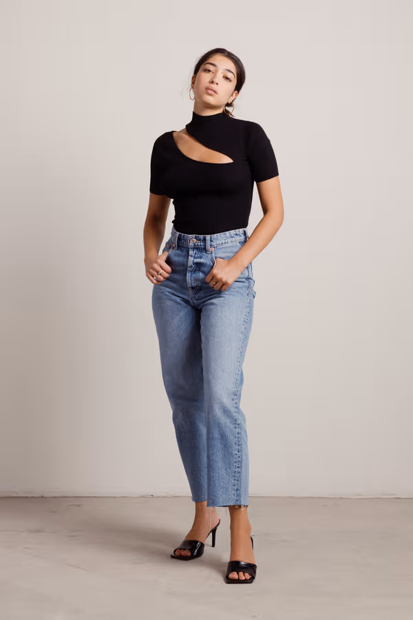 Alyah Cutout Sweater Top - Black