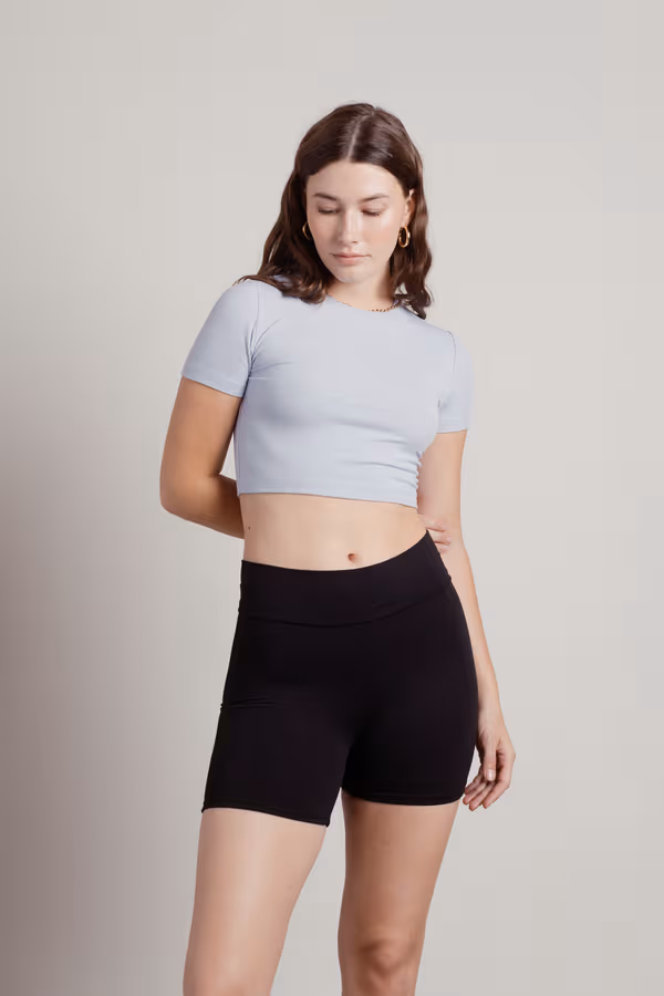 Be Essential Crop Top - Black