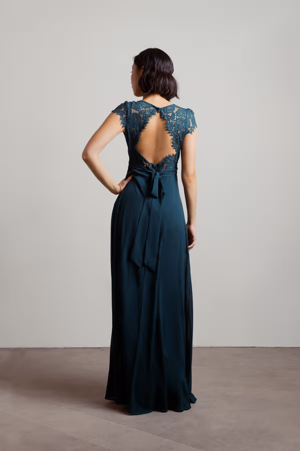 Shellie Sweetheart Open Back Maxi Dress - Burgundy