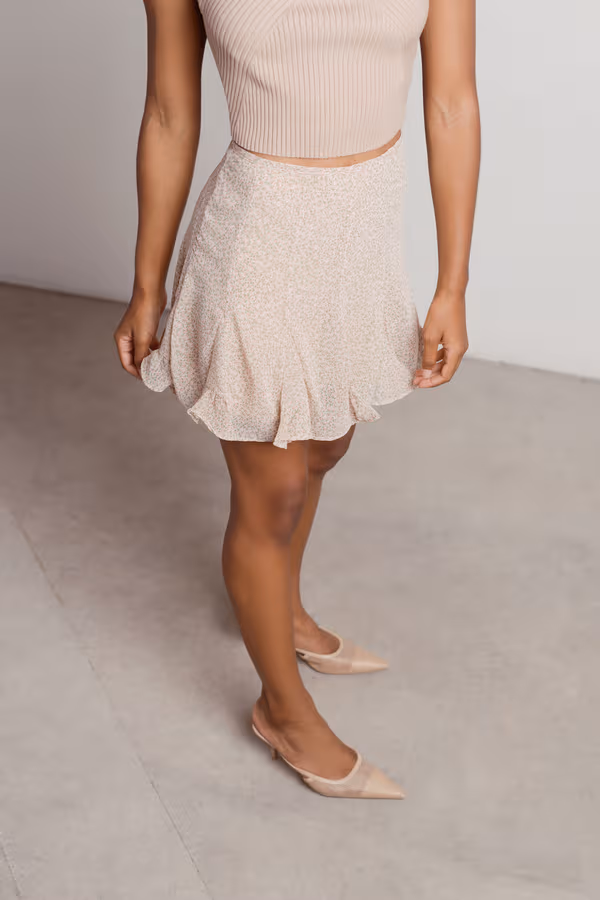 Look This Way Floral Mini Skirt - Red