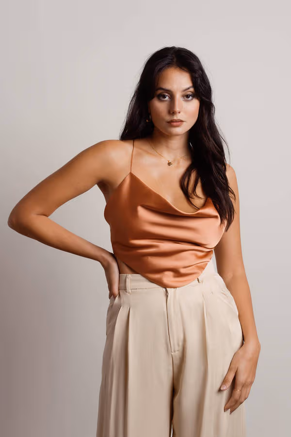 Addie Crop Top - Scarlet Red