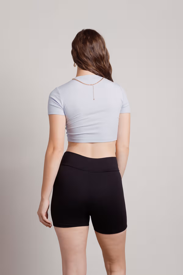 Be Essential Crop Top - Black