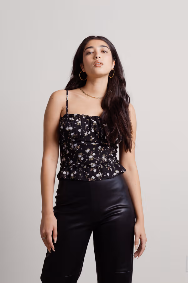 What A Sweetheart Floral Top - Black