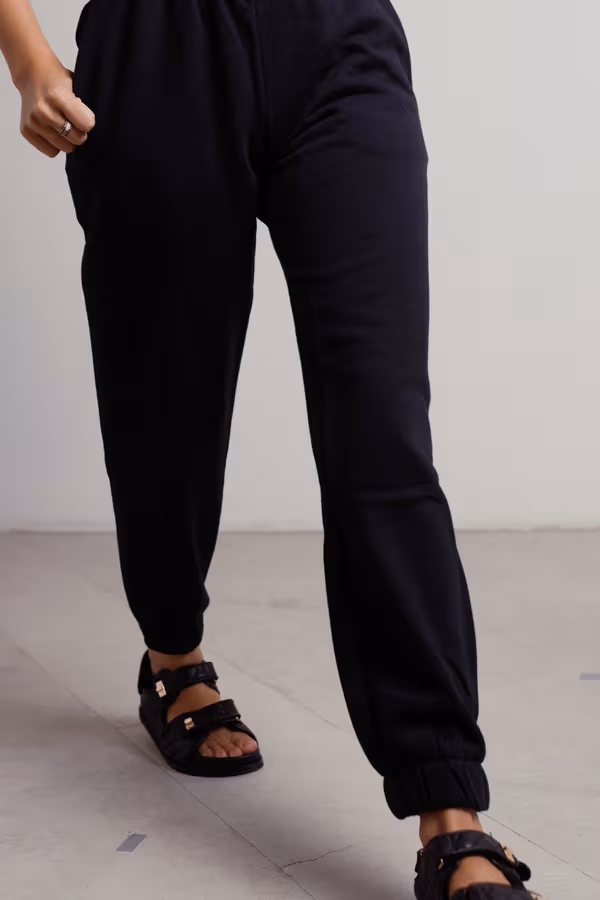 Stay Right Here Sweatpants - Black