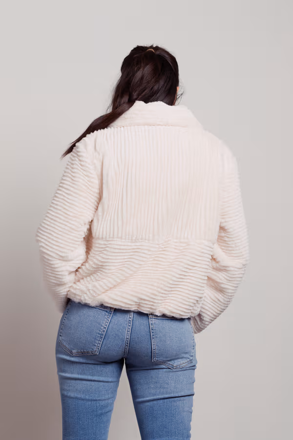 How Sheepish Textured Faux Fur Jacket Faux Fur Jacket - Blush
