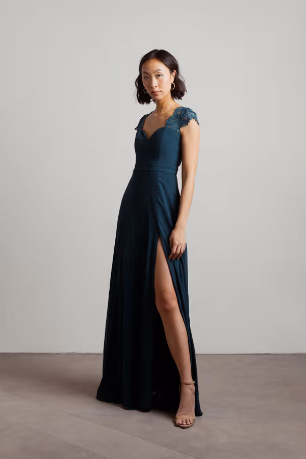 Shellie Sweetheart Open Back Maxi Dress - Burgundy