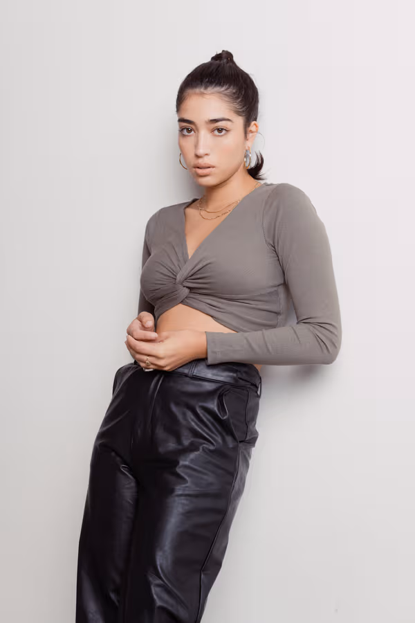 Basic Girl Crop Top - Olive