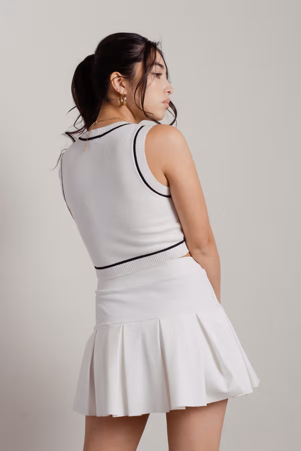 Preppy Look Tank Sweater Vest - White
