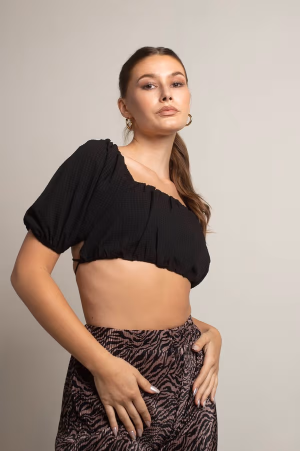 Jacky Crop Top - Black