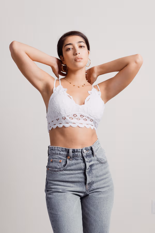 Free Spirit Lace Bralette - Black