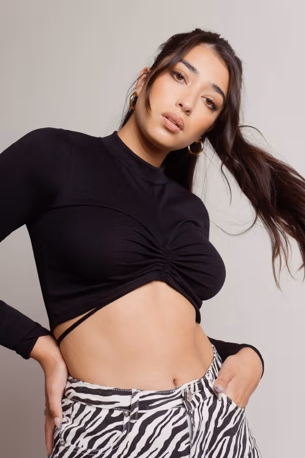 Eyes Open Crop Top - Black