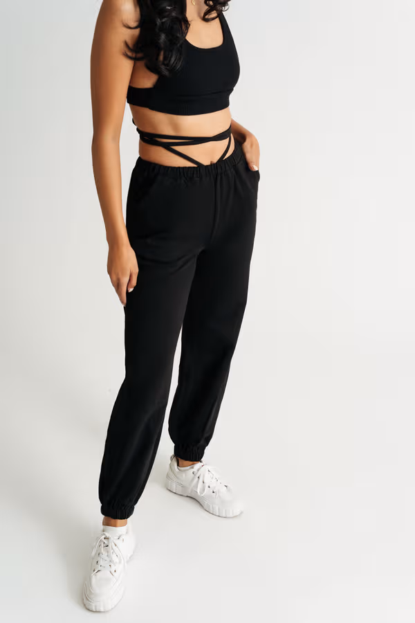 Going Nowhere Waist Tie Sweatpants - Black