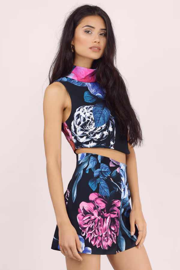 Keepsake Rip Tide Crop Top - Dahlia Floral Print Dark