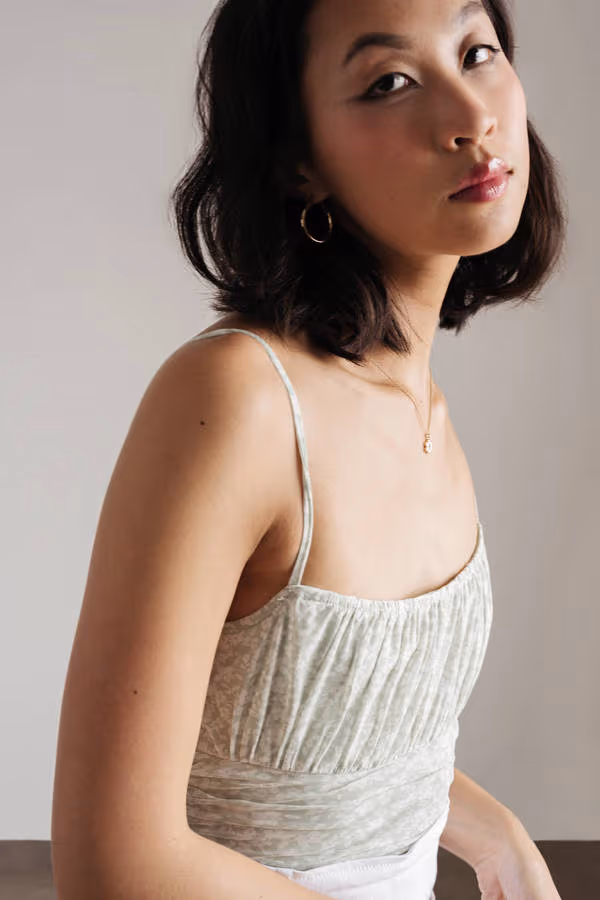 She Knows Floral Bodysuit - Pink