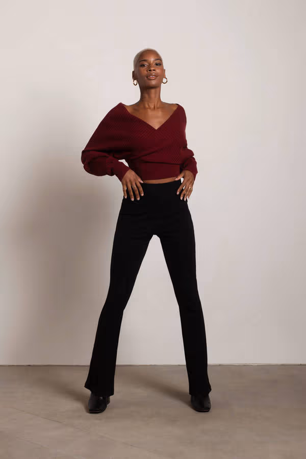 Caelan Ribbed Knit Sweater - Wine