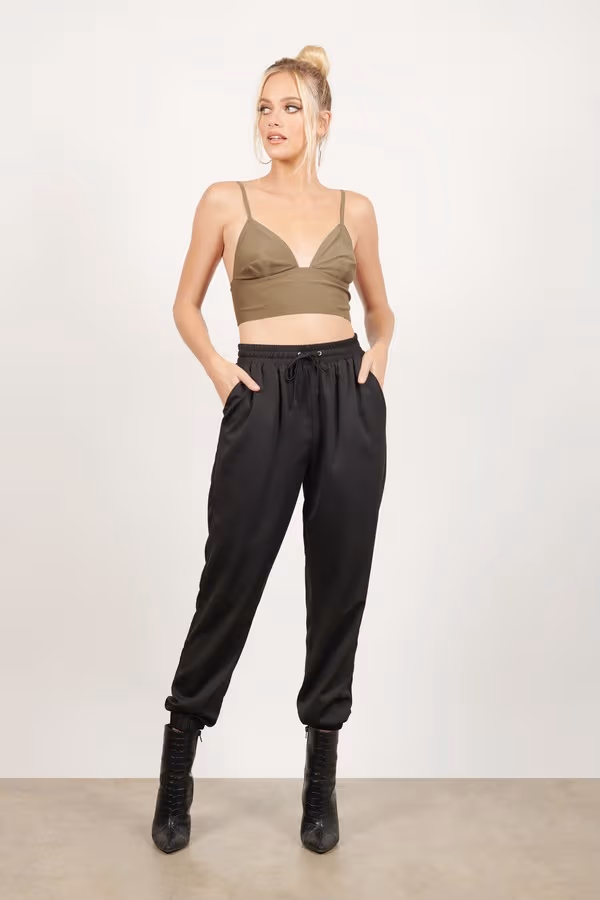 Pat Me Up Crop Top - Olive